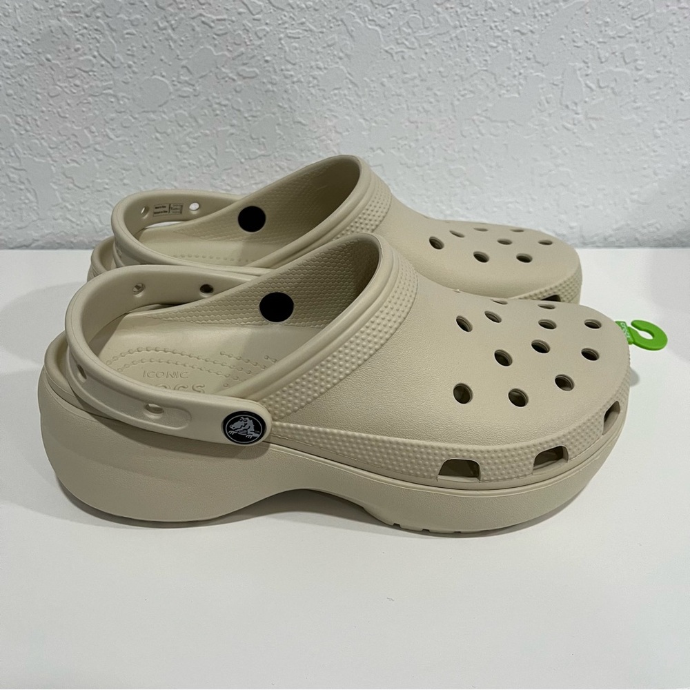 Crocs Women’s Classic Platform Clog - Bone - NWT